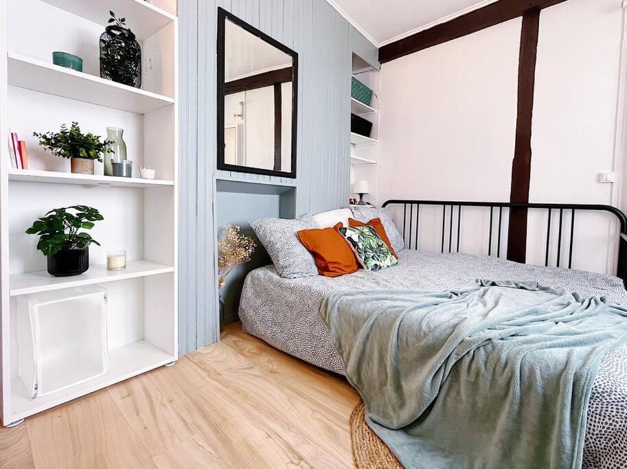 Superbe Studio Au Centre D'Orleans Apartment Exterior foto